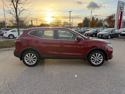 Certified 2022 Nissan Rogue Sport SV image 4