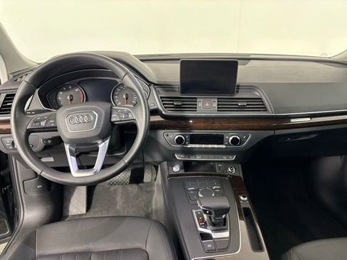 Used 2019 Audi Q5 2.0T Premium w/ Convenience Package AWD/4WD image 13