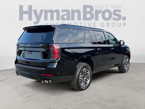 Used 2025 Chevrolet Suburban Z71 AWD/4WD image 3