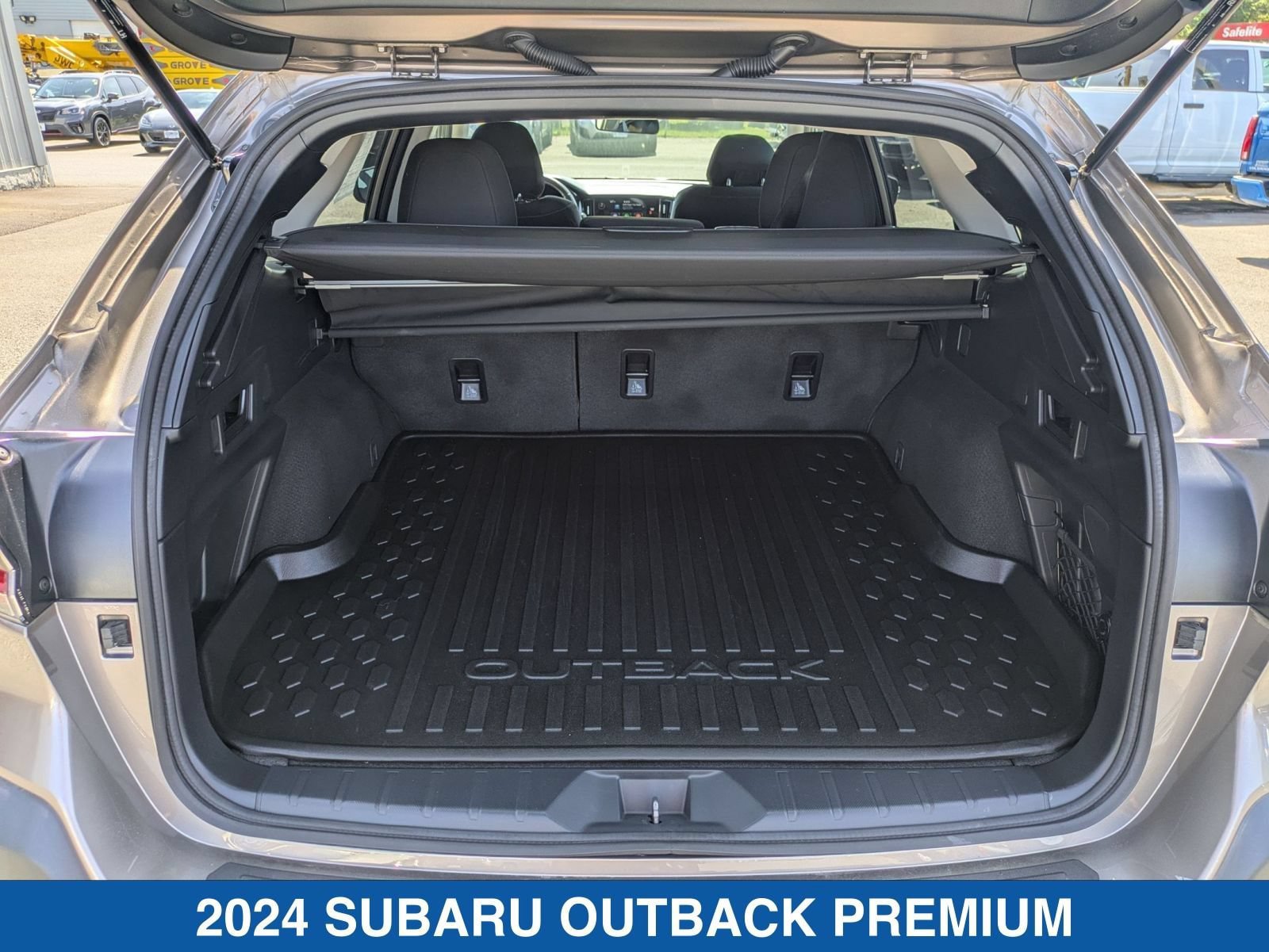 Certified 2024 Subaru Outback Premium AWD/4WD image 32