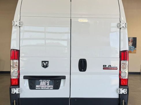 Used 2018 RAM ProMaster 2500 w/ Interior Convenience Group FWD image 6
