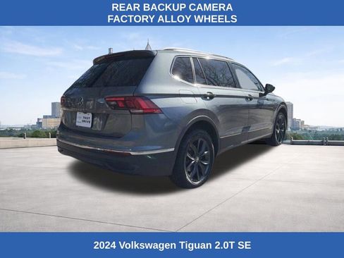 Used 2024 Volkswagen Tiguan SE image 5