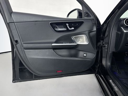 Used 2023 Mercedes-Benz C 300 Sedan image 21