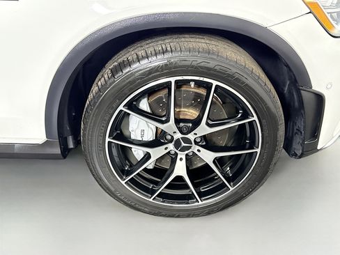 Used 2021 Mercedes-Benz GLC 43 AMG AMG GLC 43 image 32