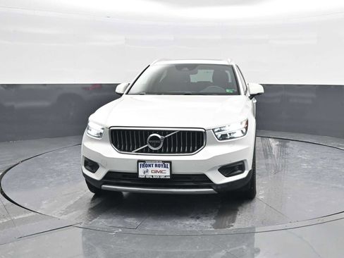 Used 2020 Volvo XC40 T5 Inscription image 3