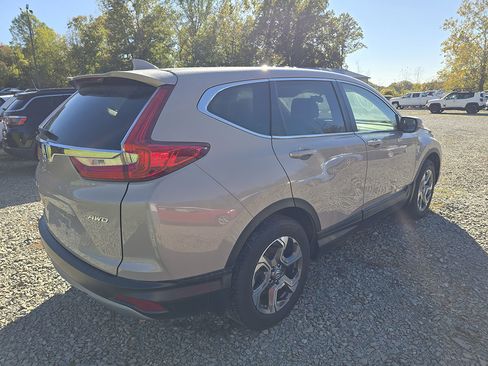 Used 2018 Honda CR-V EX image 3