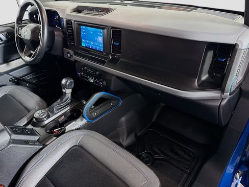 Used 2023 Ford Bronco Black Diamond image 30