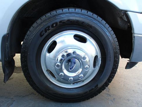 Used 2005 Ford F350 Lariat RWD image 36