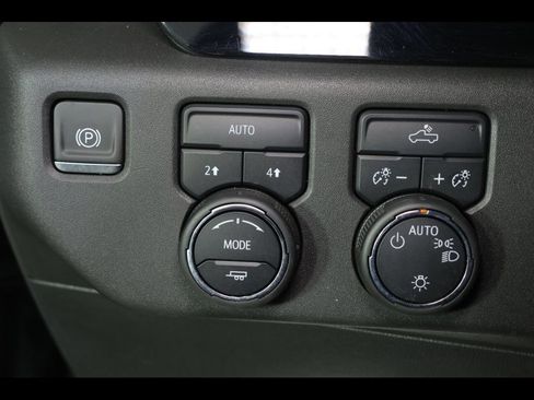 Used 2024 Chevrolet Silverado 1500 LT AWD/4WD image 13