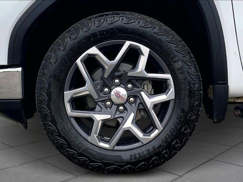 Used 2023 GMC Sierra 1500 SLT image 20