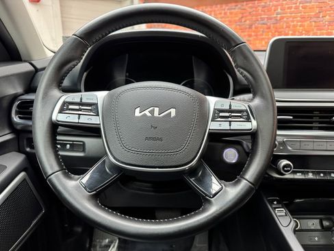 Used 2022 Kia Telluride S image 13