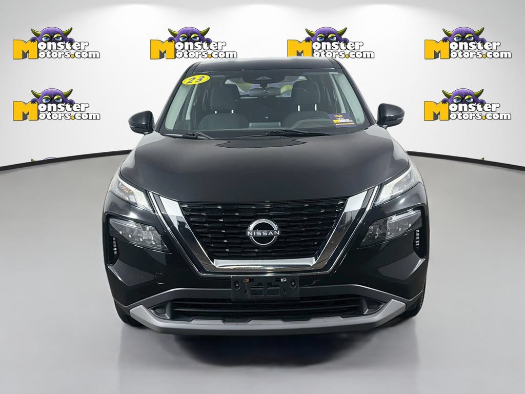 Used 2023 Nissan Rogue S AWD/4WD image 2