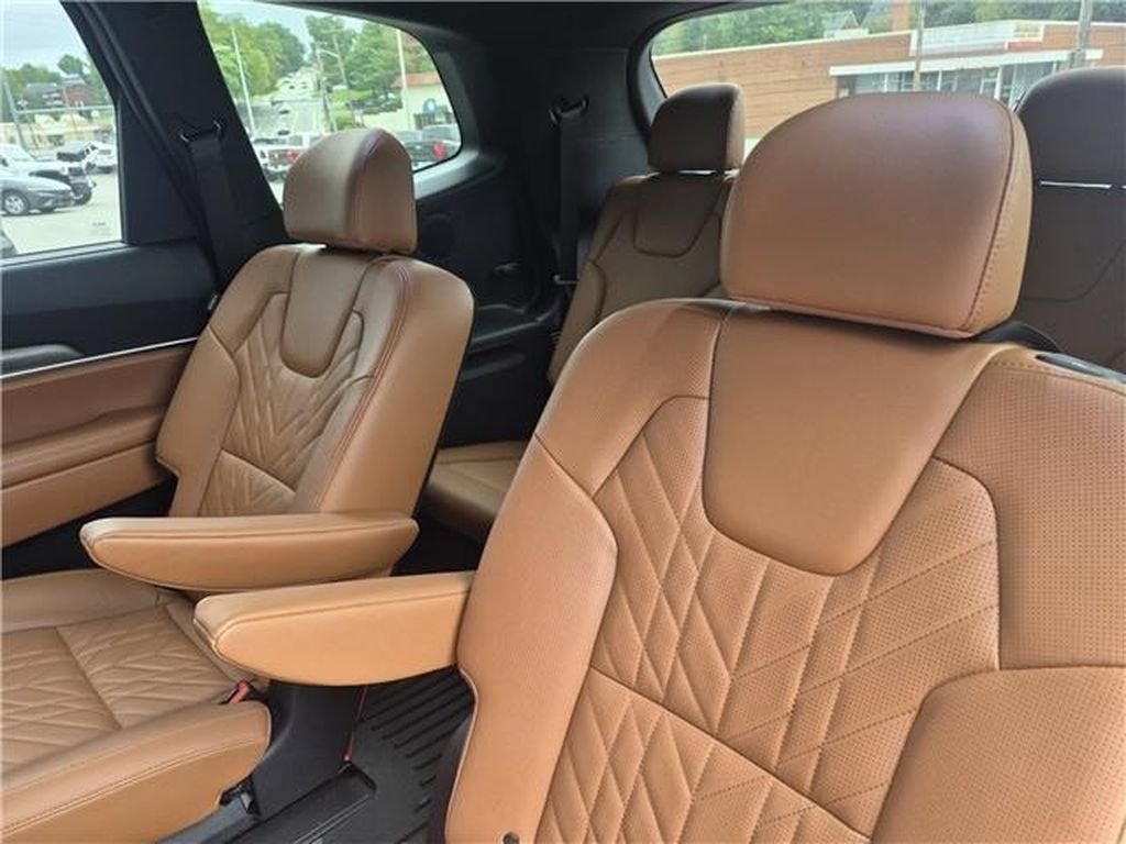 Used 2025 Kia Telluride SX X-Line AWD/4WD image 20