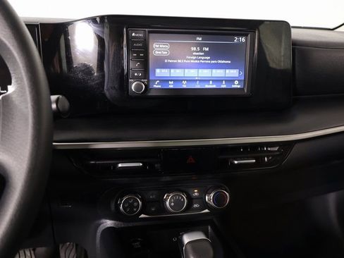 Used 2025 Nissan Kicks S image 5