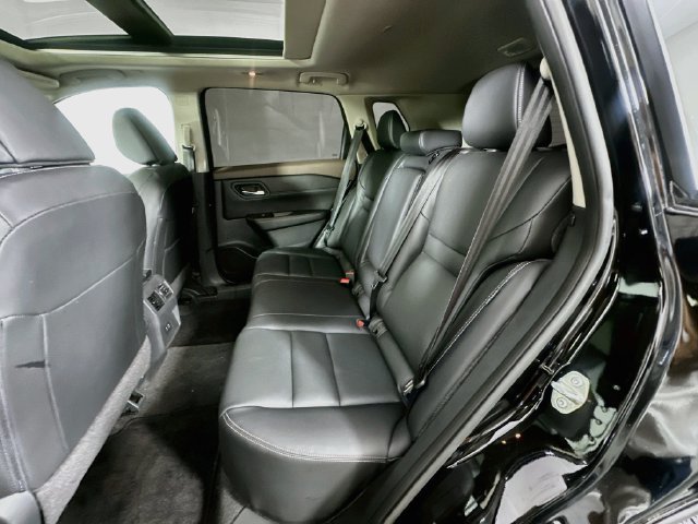 Used 2023 Nissan Rogue SL AWD/4WD image 26