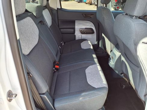 Used 2025 Ford Maverick XLT image 15