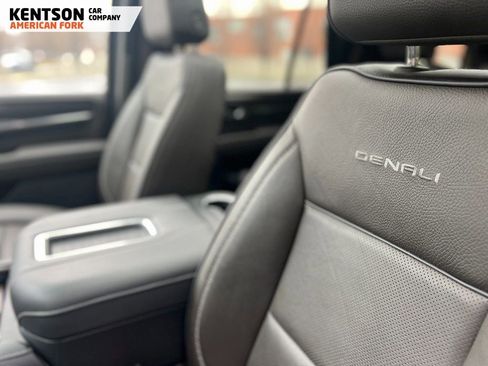 Used 2024 GMC Yukon Denali image 37