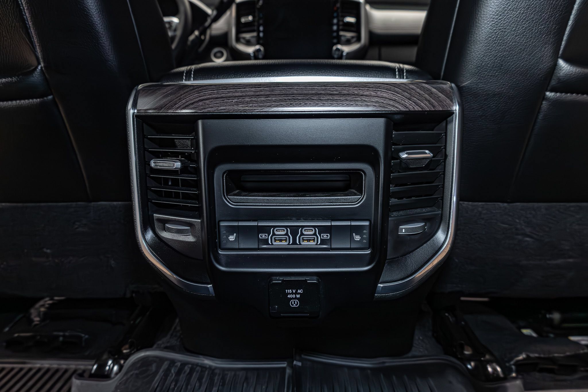 Used 2025 RAM 3500 Laramie AWD/4WD image 23