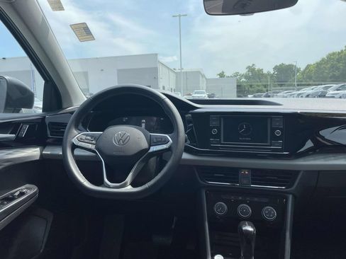 Certified 2023 Volkswagen Taos S FWD image 15