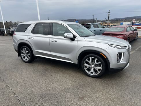 Used 2022 Hyundai Palisade SEL w/ 8P Bench Seat Package image 5