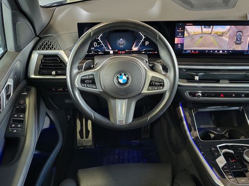 Used 2024 BMW X5 xDrive40i w/ M Sport Package AWD/4WD image 13