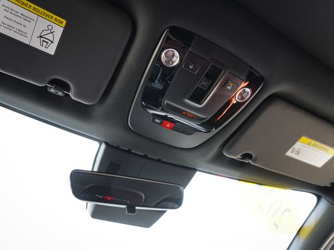 Used 2025 Kia Sportage SX FWD image 27