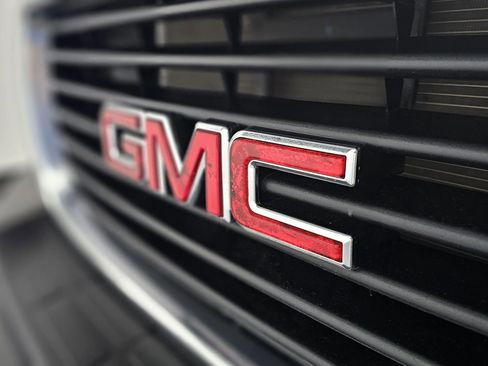 Used 2019 GMC Savana 2500 w/ Driver Convenience Package image 20