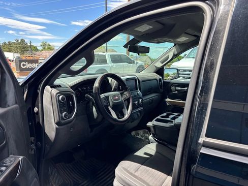 Used 2021 GMC Sierra 1500 Elevation w/ X31 Off-Road Package AWD/4WD image 8
