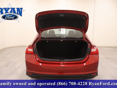 Used 2024 Chevrolet Malibu LT image 5