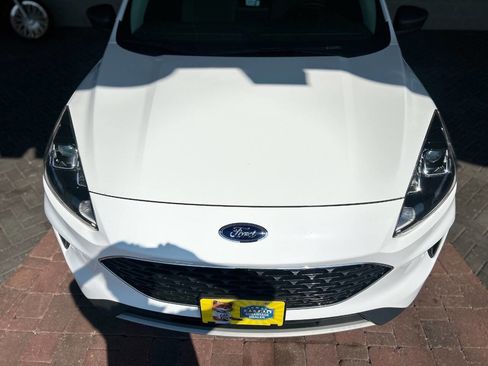 Used 2022 Ford Escape SE w/ Cold Weather Package image 26