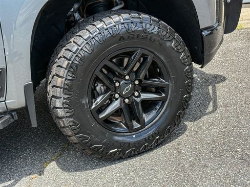 Used 2021 Chevrolet Silverado 1500 LT Trail Boss w/ Bed Protection Package AWD/4WD image 29