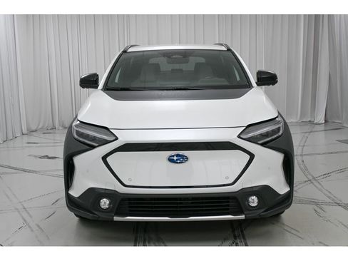 Used 2023 Subaru Solterra AWD image 3