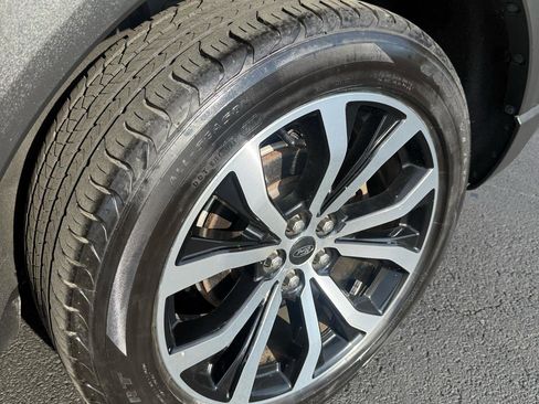 Used 2020 Ford Explorer ST w/ Premium Technology Package image 21