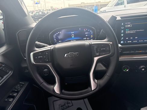 Used 2023 Chevrolet Silverado 1500 RST AWD/4WD image 28