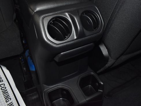Used 2022 Jeep Wrangler Sport AWD/4WD image 12