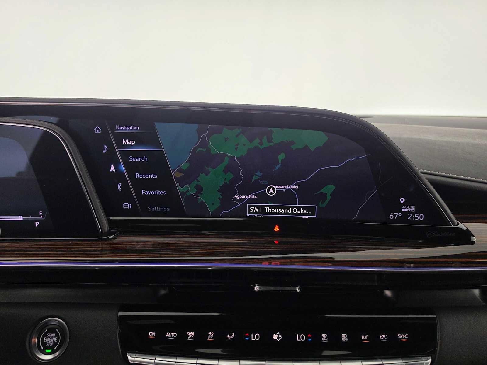 Used 2023 Cadillac Escalade Premium Luxury AWD/4WD image 27