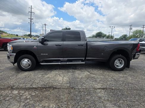Used 2024 RAM 3500 Big Horn w/ Heated Seats & Wheel Group AWD/4WD image 4