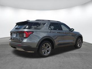 New 2026 Ford Explorer Active w/ Active Comfort Package AWD/4WD video 2