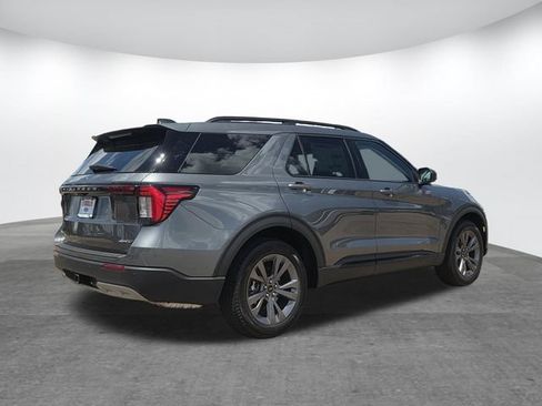 New 2026 Ford Explorer Active w/ Active Comfort Package AWD/4WD image 2
