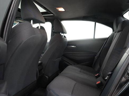 Used 2021 Toyota Corolla SE w/ SE Premium Package FWD image 18