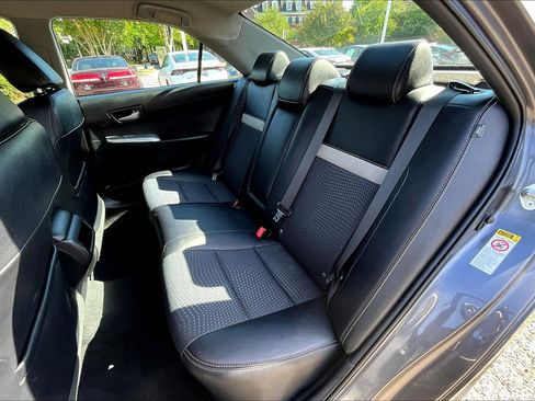Used 2013 Toyota Camry SE FWD image 25