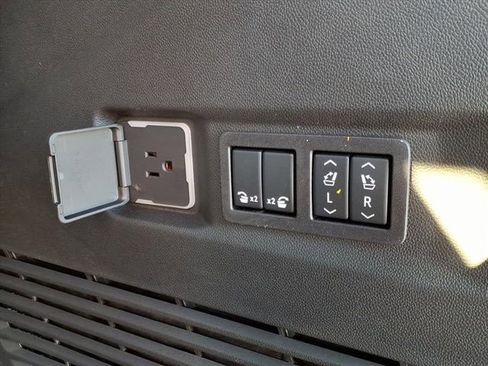 New 2026 Chevrolet Tahoe Premier AWD/4WD image 17