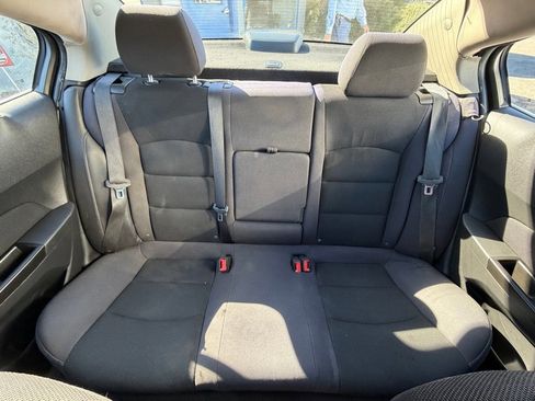 Used 2014 Chevrolet Cruze LT w/ Technology Package image 19