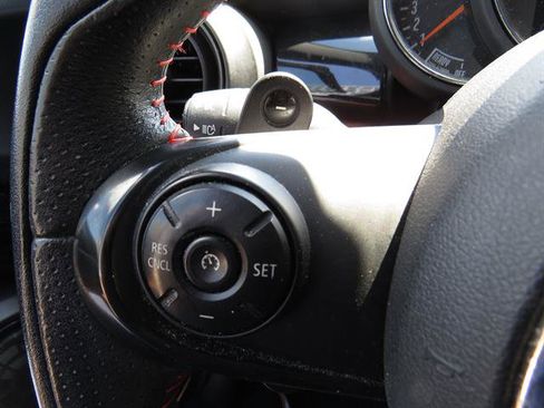 Used 2019 MINI Cooper S FWD image 9