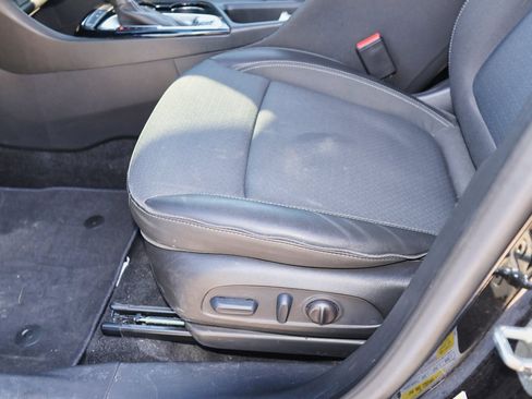 Certified 2023 Buick Encore GX Select w/ Sport Touring Package image 8