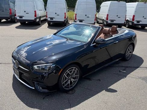Used 2023 Mercedes-Benz E 450 4MATIC Cabriolet image 11