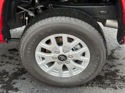 Certified 2026 Toyota Tacoma SR5 AWD/4WD image 7