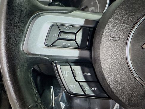 Used 2018 Ford Mustang Premium image 14