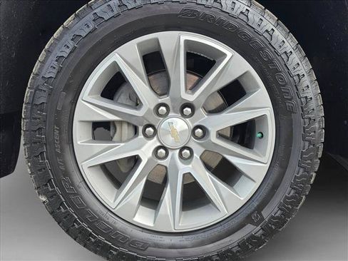 Used 2021 Chevrolet Silverado 1500 High Country w/ Safety Package II AWD/4WD image 9