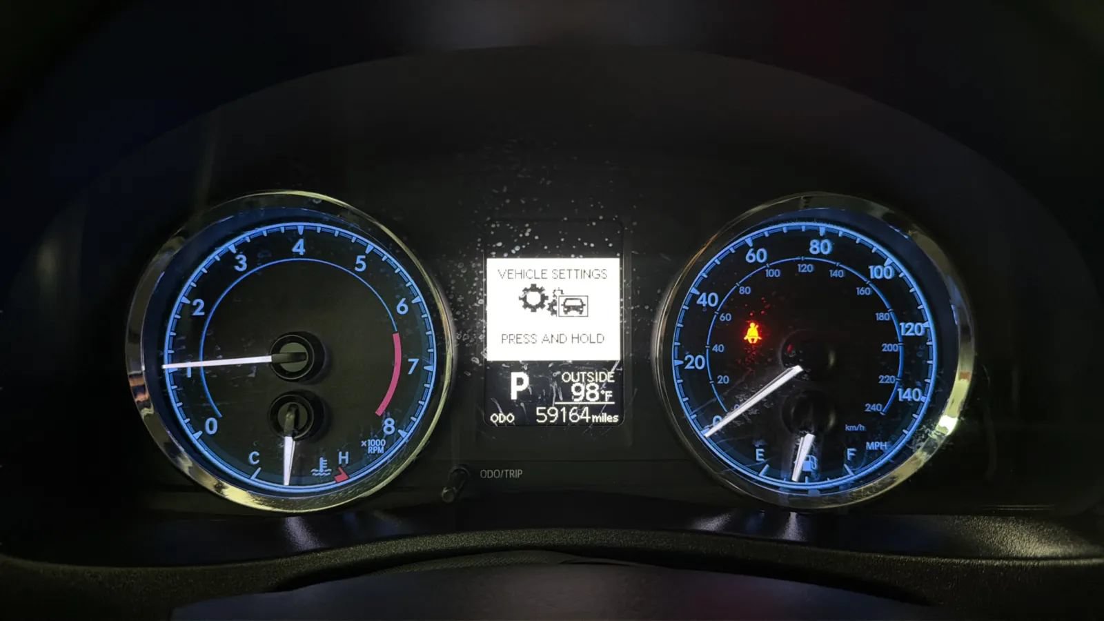 Used 2018 Toyota Corolla LE w/ Carpet Mat Package (TMS) FWD image 11
